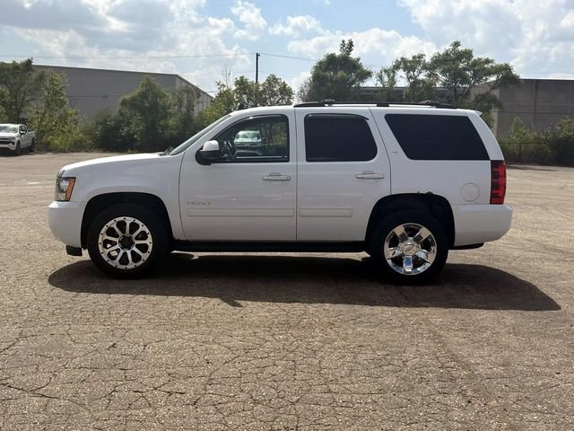 Used 2013 Chevrolet Tahoe LT w/ Luxury Package AWD/4WD image 2