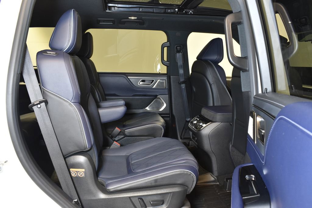 Certified 2026 INFINITI QX80 4WD w/ Sport Exterior Package image 30