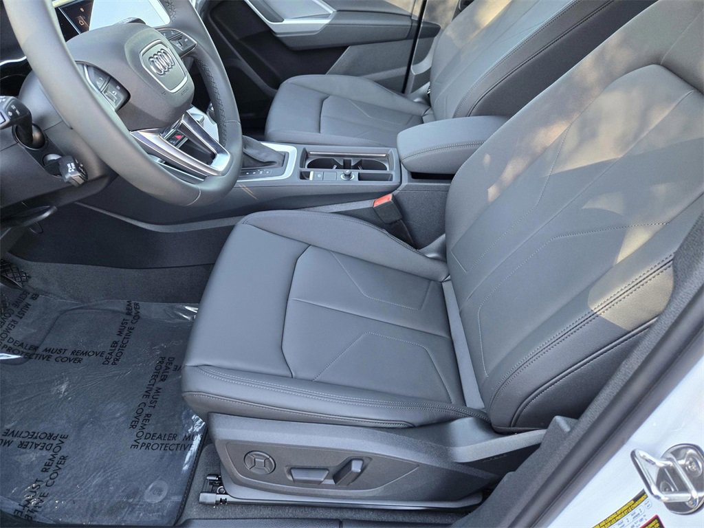 New 2025 Audi Q3 2.0T Premium image 26