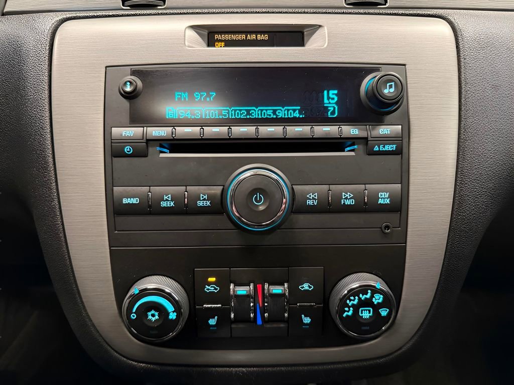 Used 2008 Chevrolet Impala LT w/ Luxury Edition Package FWD image 23