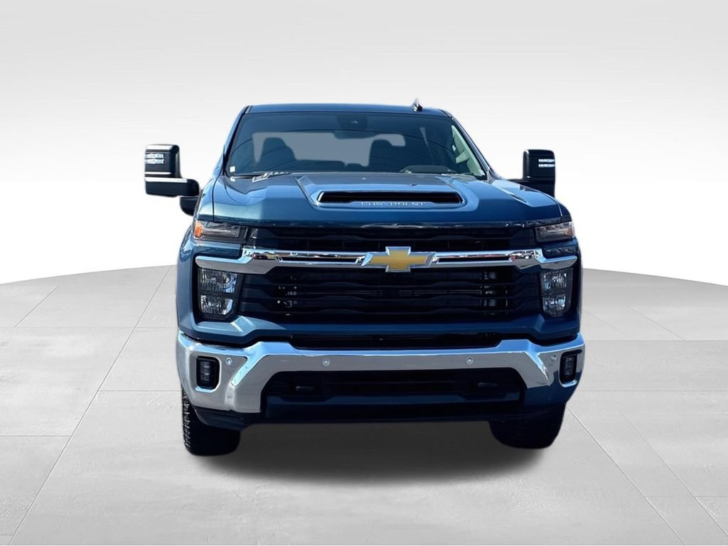 New 2026 Chevrolet Silverado 2500 LT w/ Safety Package AWD/4WD image 3