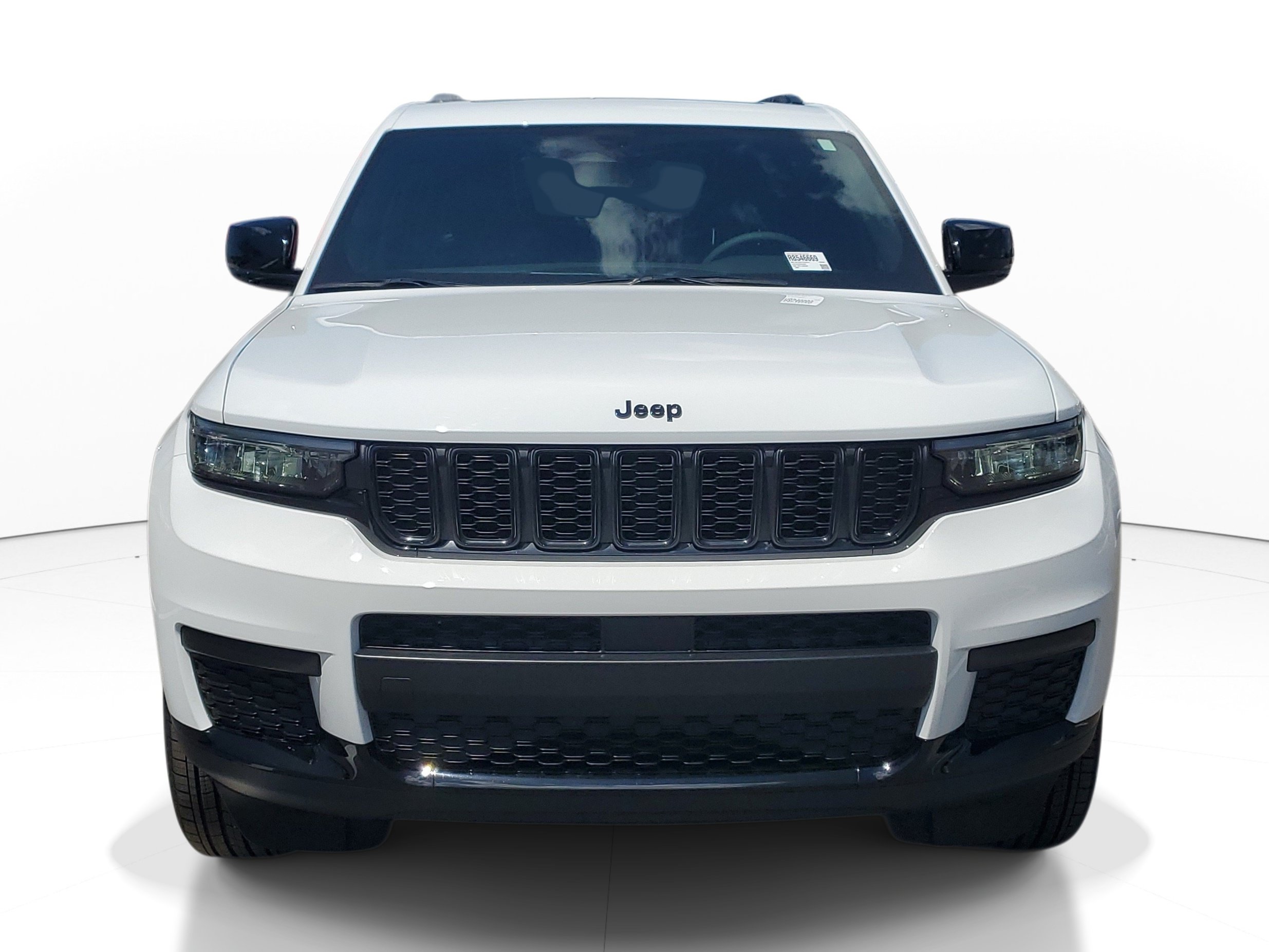 Used 2024 Jeep Grand Cherokee L Altitude RWD image 3