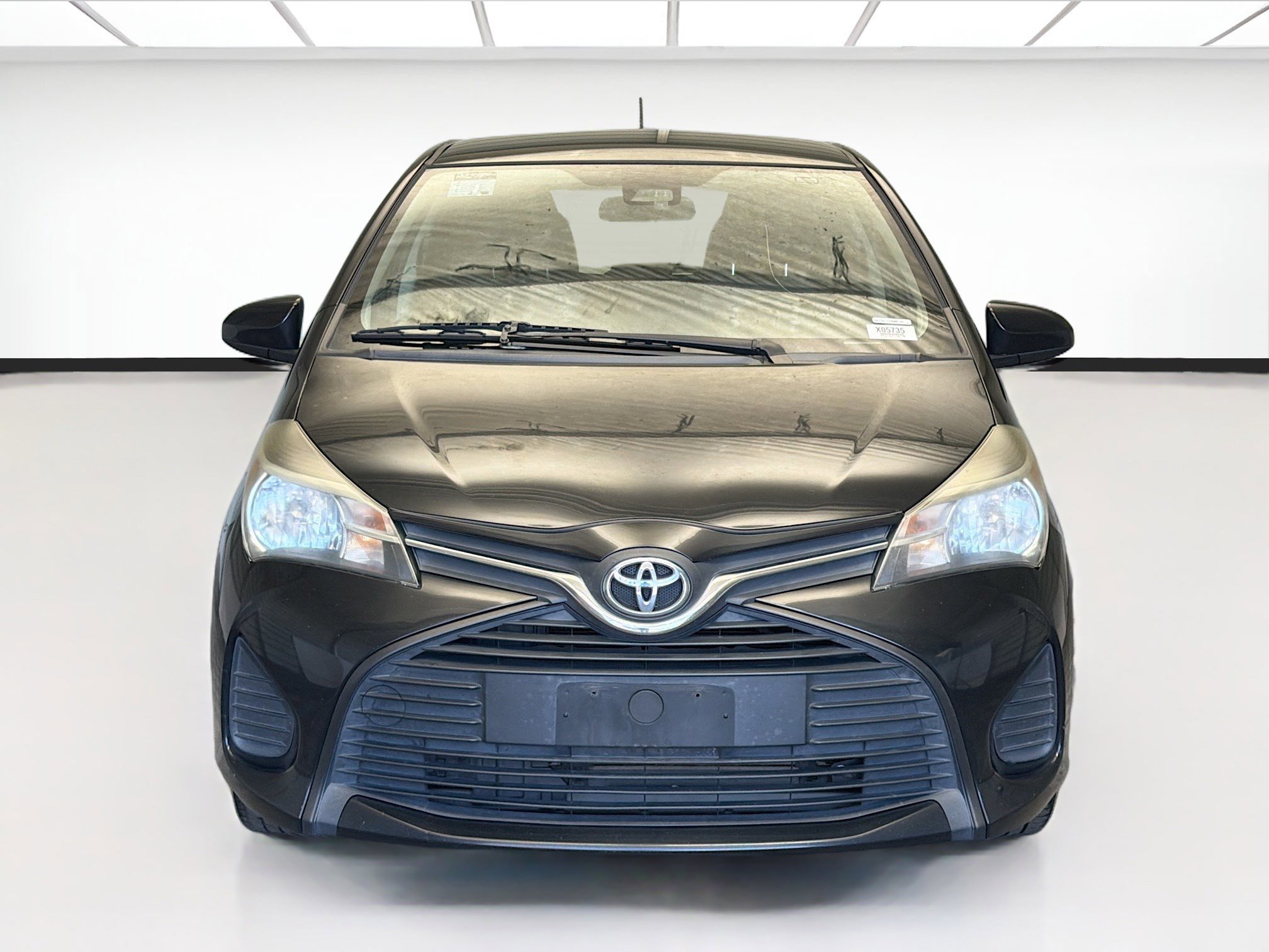 Used 2017 Toyota Yaris L w/ Carpet Mat Package image 2