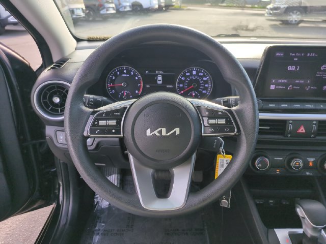 Certified 2023 Kia Forte LXS FWD image 17