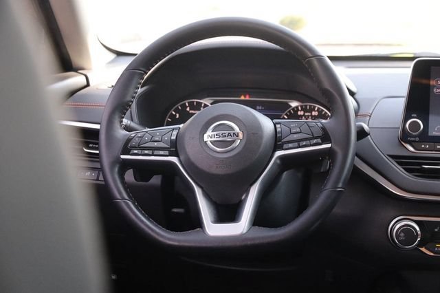 Used 2021 Nissan Altima 2.5 SR w/ SR Premium Package FWD image 23