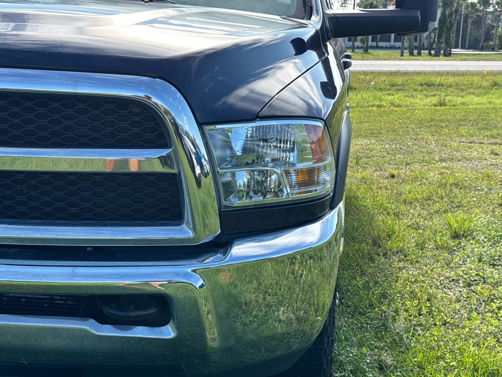 Used 2018 RAM 2500 Tradesman w/ Chrome Appearance Group AWD/4WD image 9