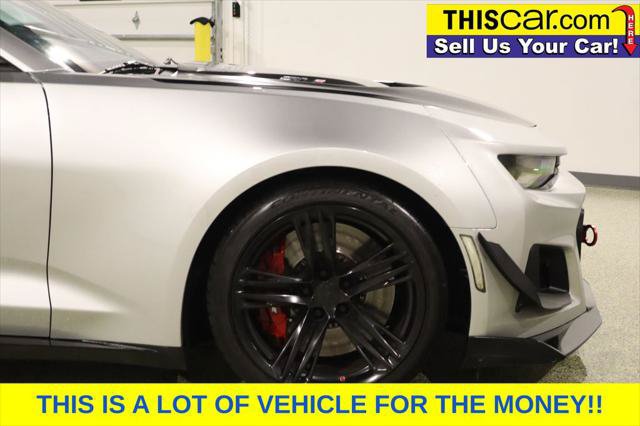 Used 2019 Chevrolet Camaro ZL1 RWD image 11