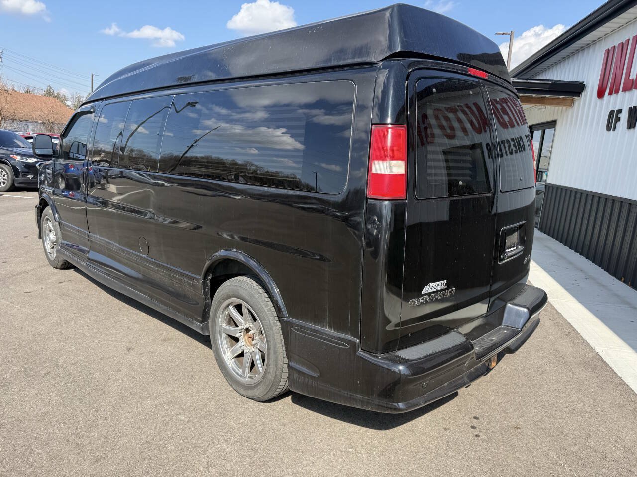 Used 2014 GMC Savana 2500 Extended RWD image 11