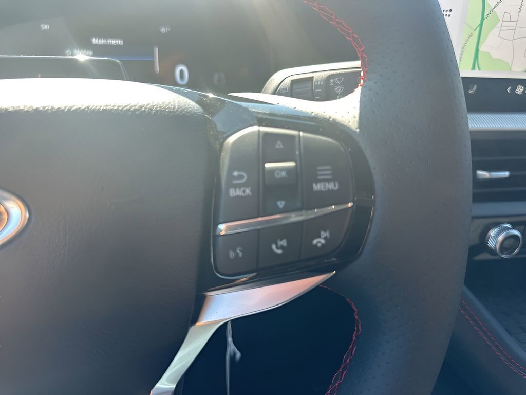 Used 2025 Ford Explorer ST-Line w/ Premium Package image 17