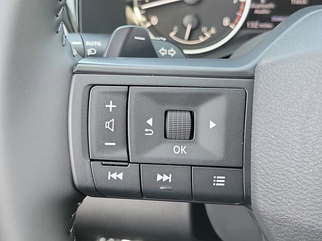 New 2026 Nissan Pathfinder SV FWD image 11