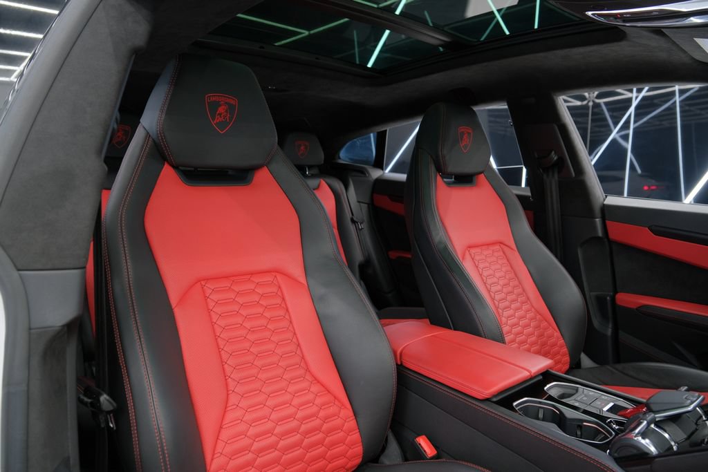 Used 2022 Lamborghini Urus AWD/4WD image 24