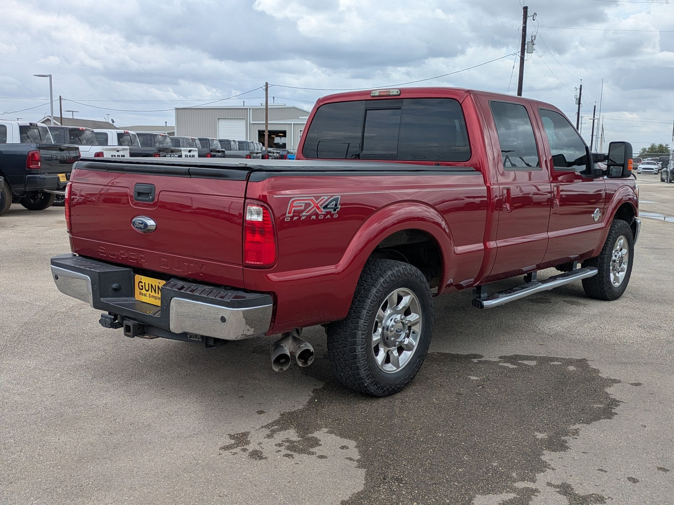 Used 2015 Ford F250 Lariat w/ Lariat Ultimate Package image 3