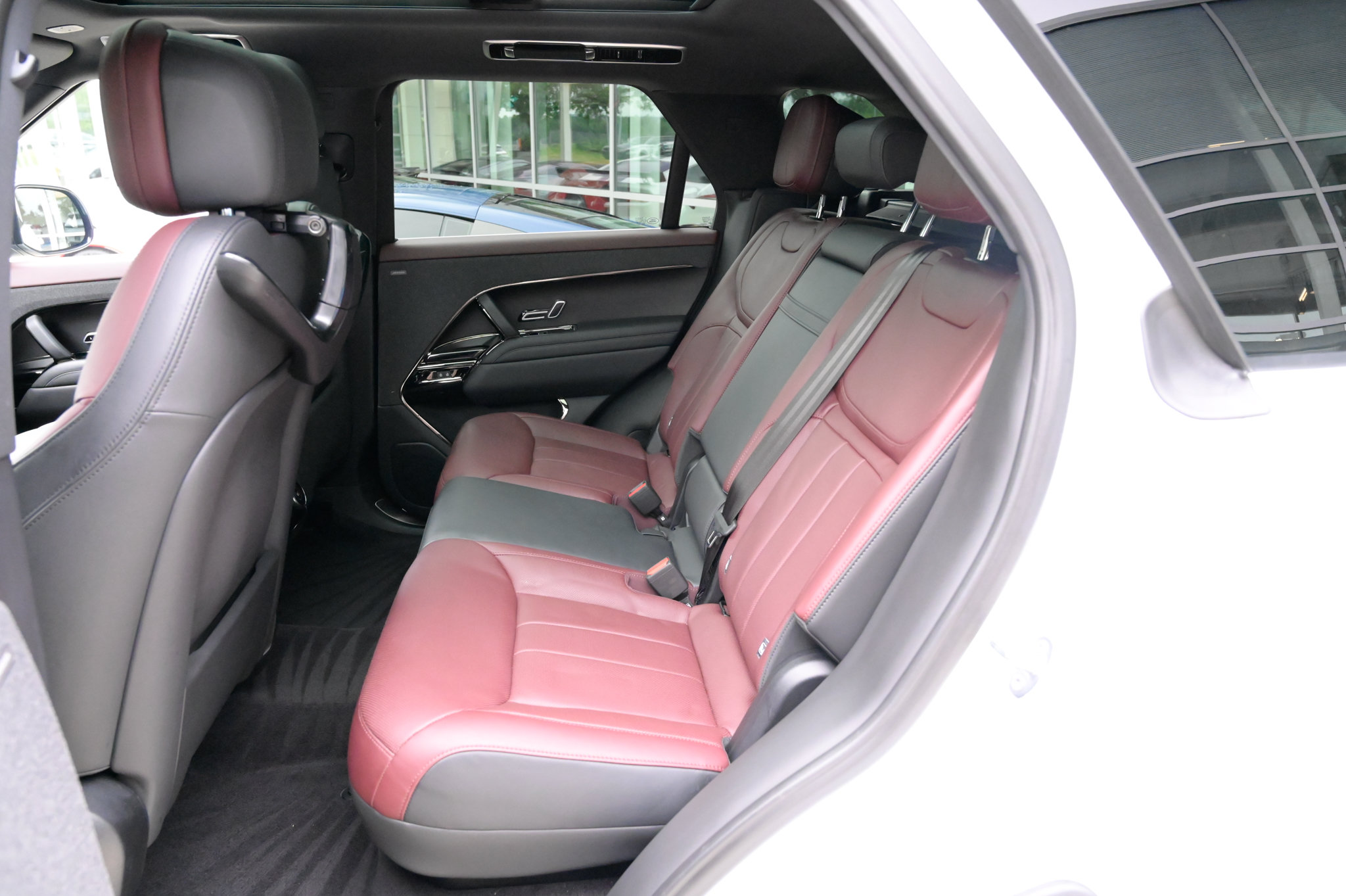 Used 2023 Land Rover Range Rover Sport SE Dynamic AWD/4WD image 36