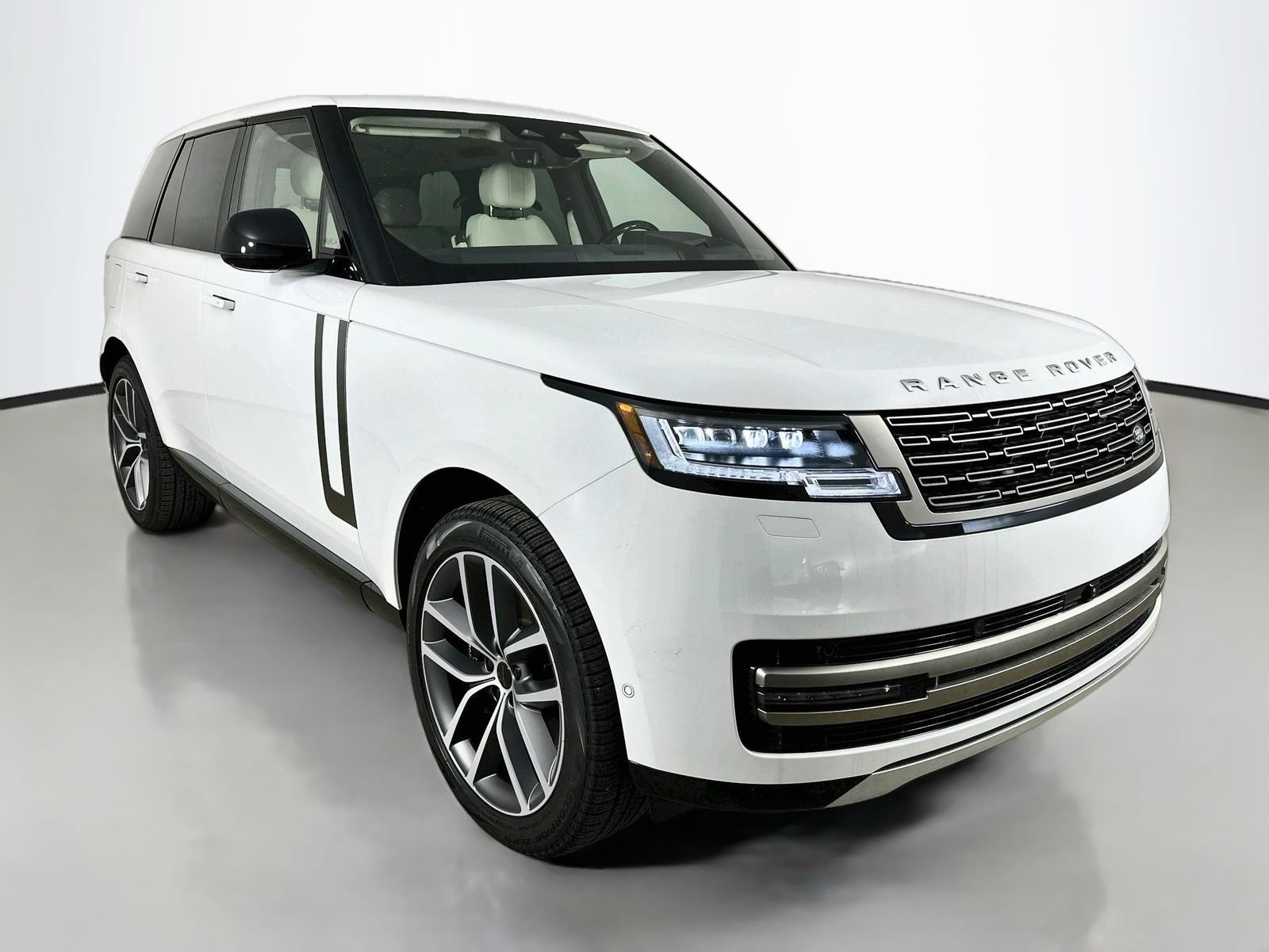 New 2026 Land Rover Range Rover SE AWD/4WD image 3