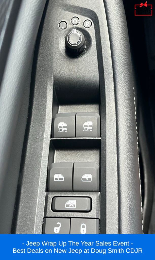 New 2025 Jeep Grand Cherokee L Laredo image 6