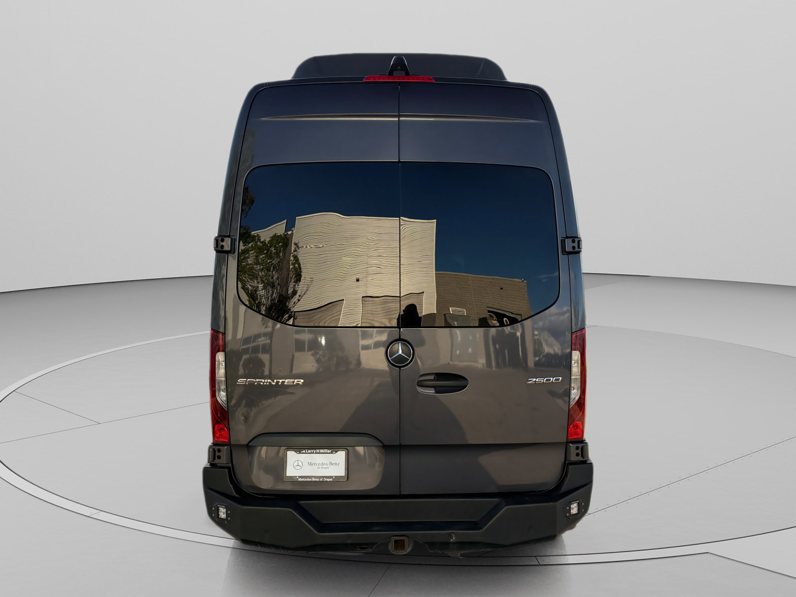 Used 2020 Mercedes-Benz Sprinter 2500 image 4