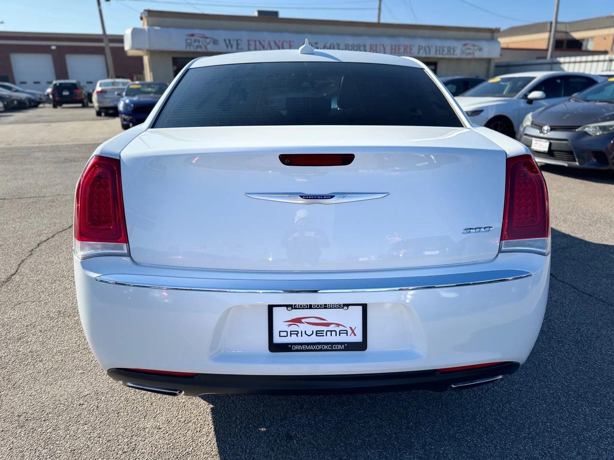 Used 2020 Chrysler 300 Limited image 4