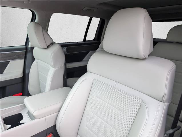 New 2026 Hyundai Santa Fe Calligraphy FWD image 13