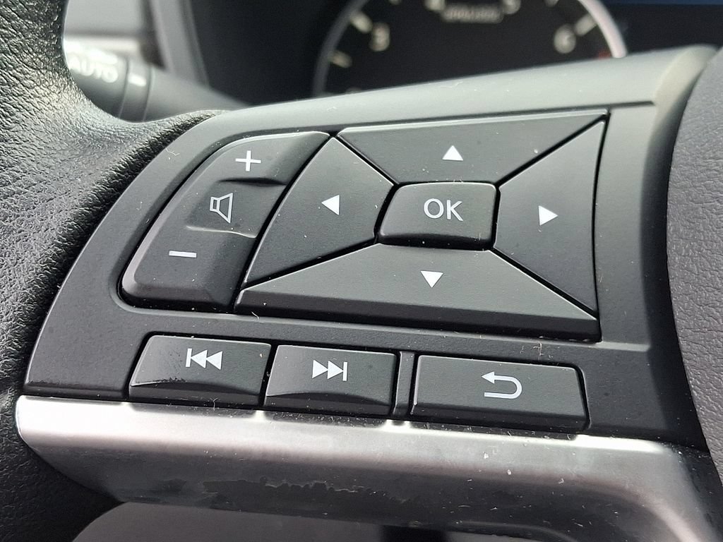 Certified 2023 Nissan Altima 2.5 SV FWD image 21