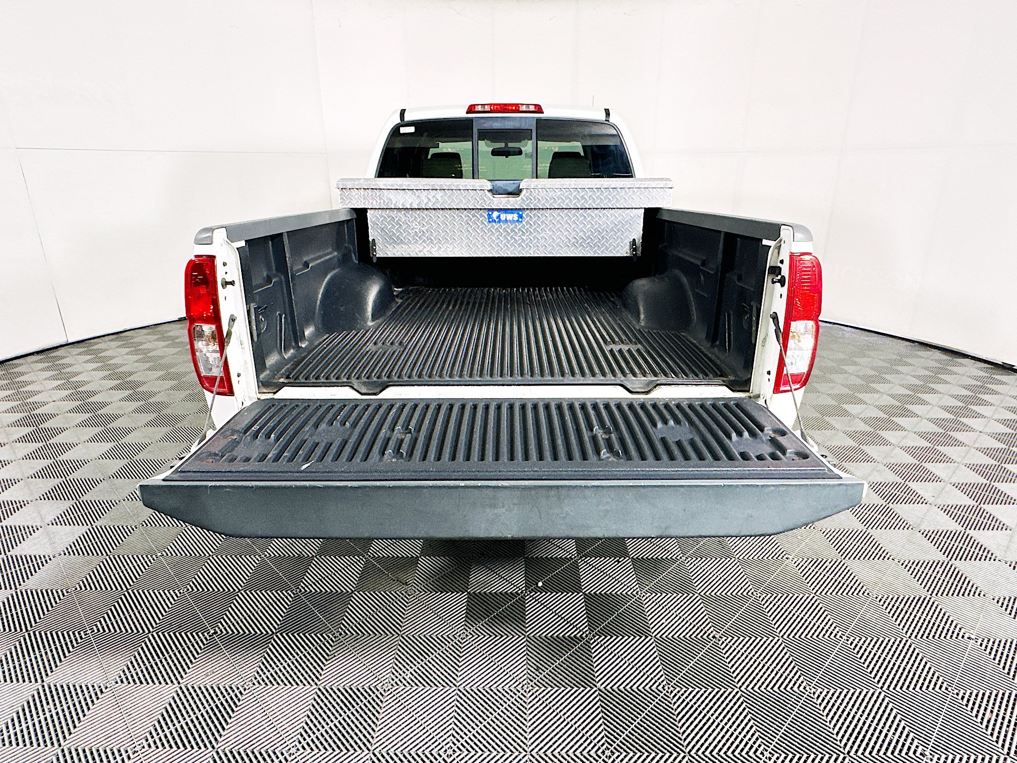 Used 2014 Nissan Frontier SV RWD image 29