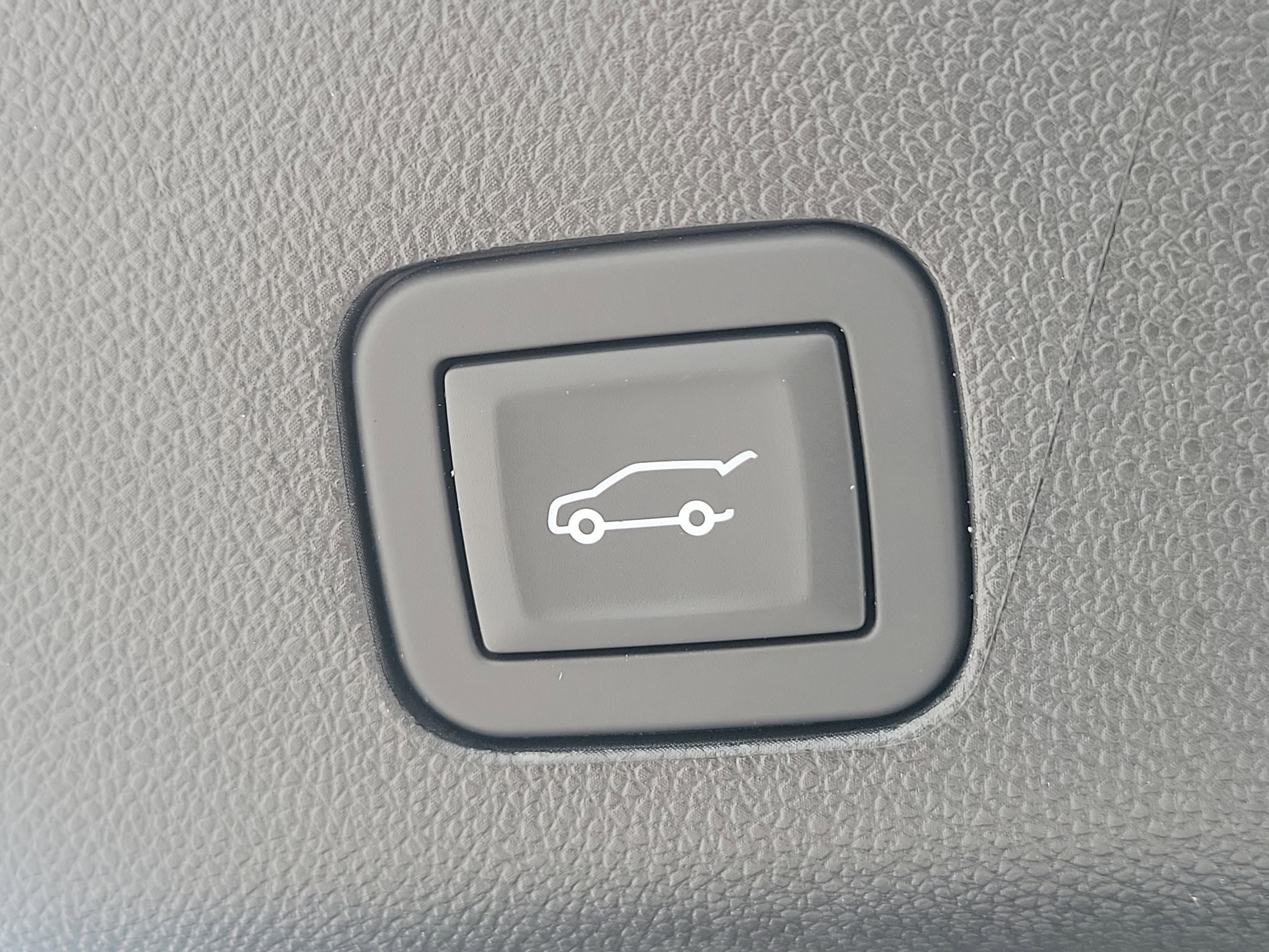 Used 2025 Chevrolet Tahoe RST w/ Comfort Package RWD image 8
