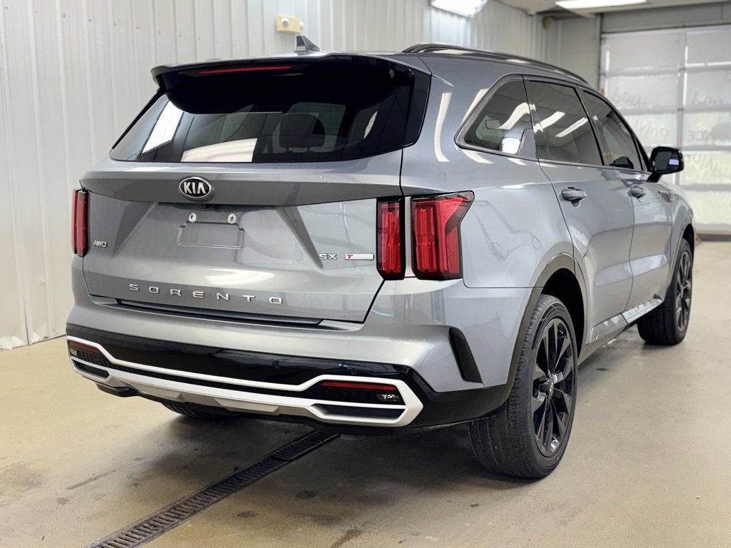 Used 2021 Kia Sorento SX image 5