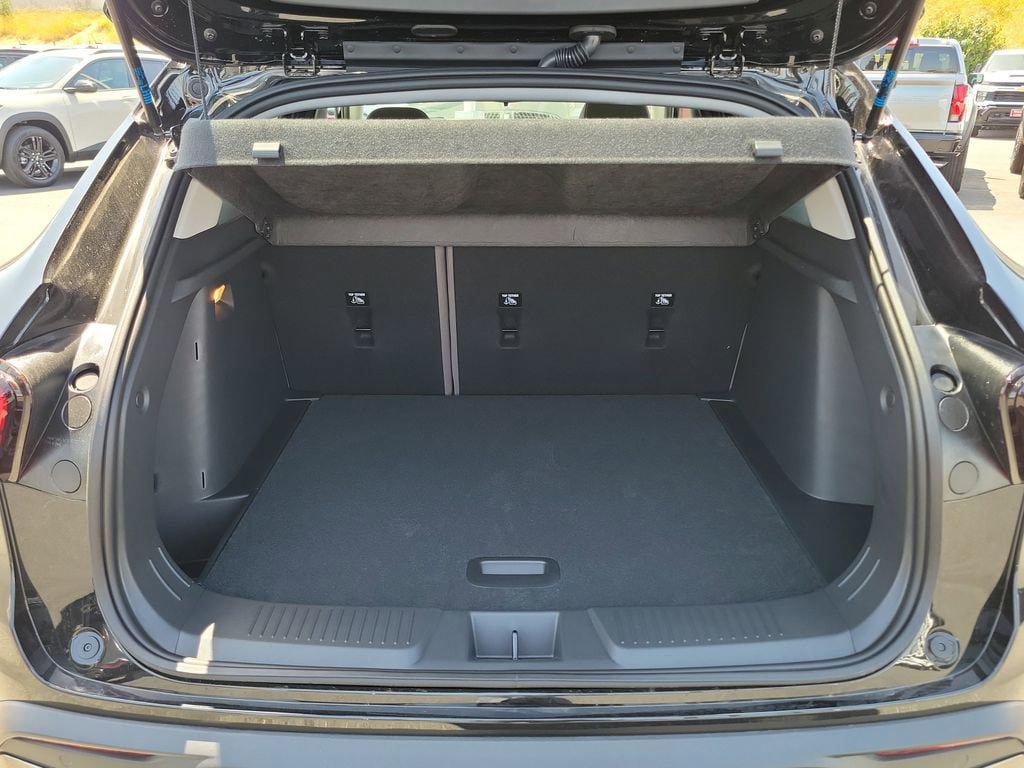 New 2026 Chevrolet Trax ACTIV w/ Driver Confidence Package FWD image 19