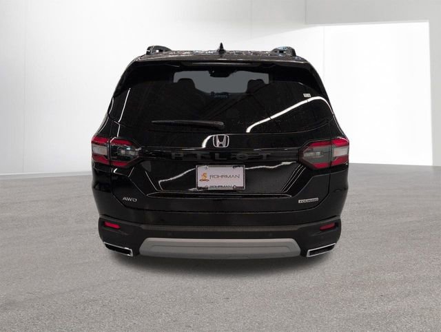 New 2025 Honda Pilot Touring image 33