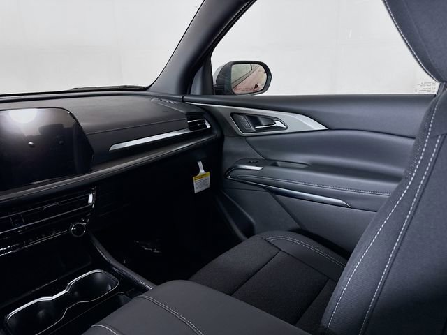 New 2026 Chevrolet Traverse LT w/ Driver Confidence Package image 24