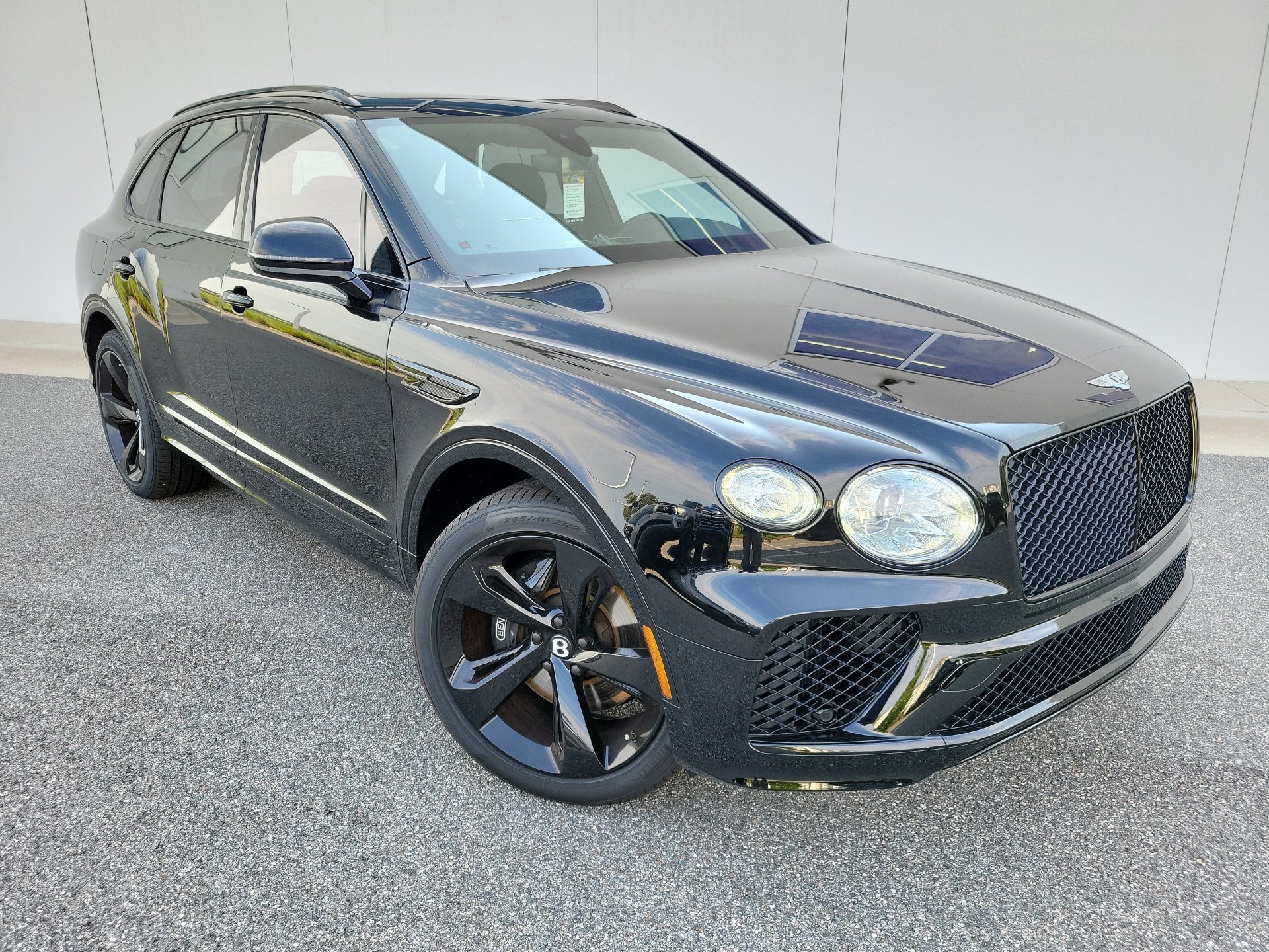 Certified 2023 Bentley Bentayga AWD/4WD image 54