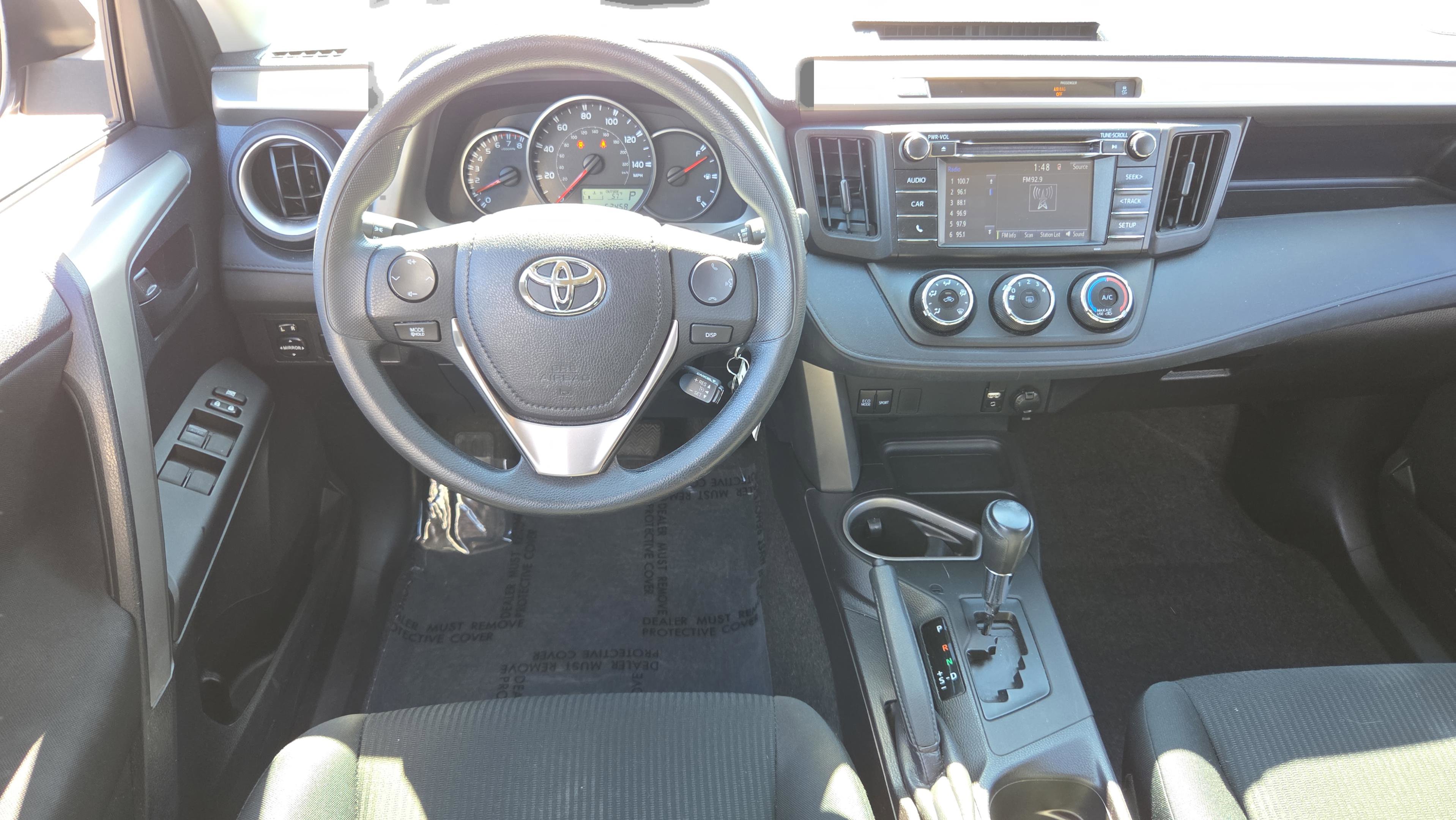 Used 2016 Toyota RAV4 LE image 14