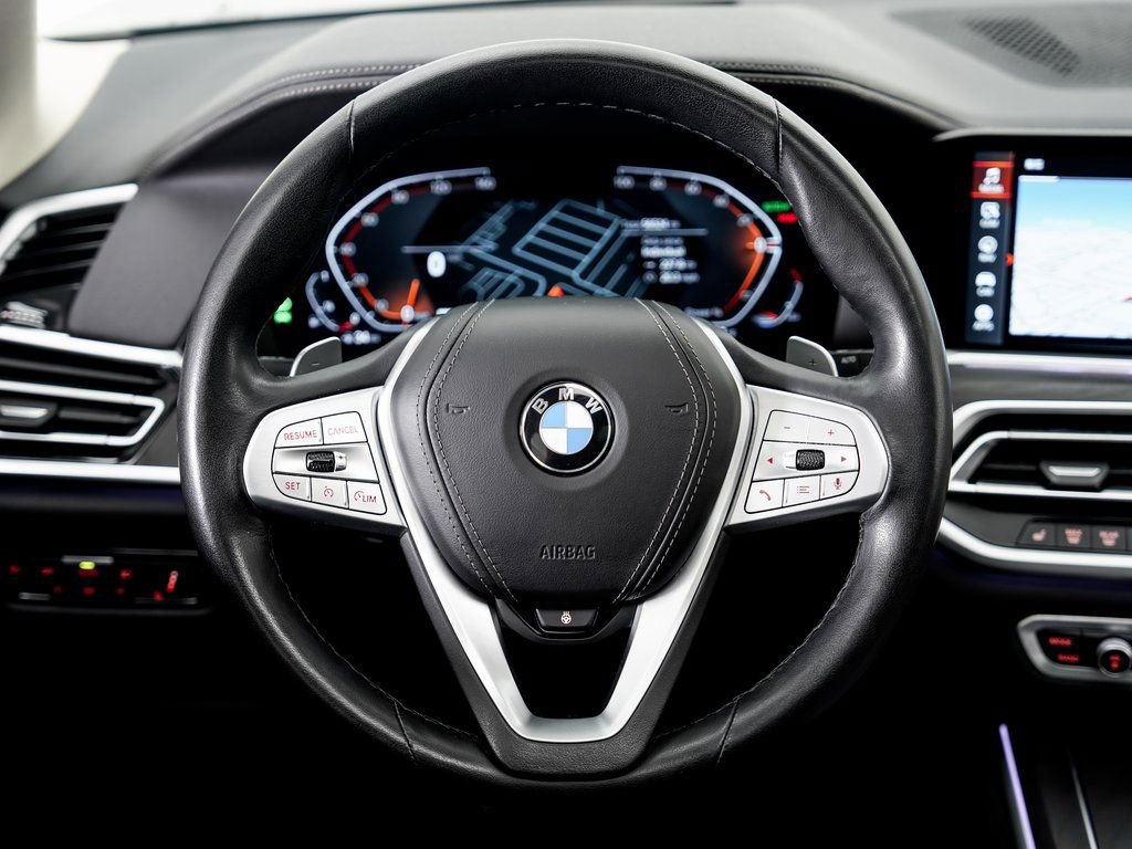 Used 2022 BMW X7 xDrive40i w/ Premium Package image 11