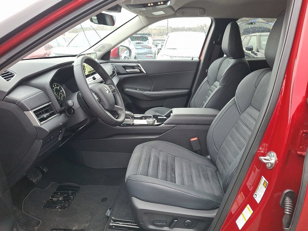 New 2026 Mitsubishi Outlander SE AWD/4WD image 6