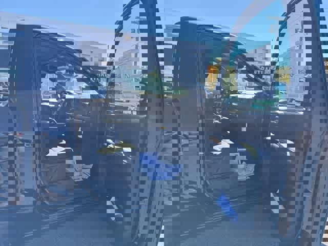 New 2025 GMC Sierra 3500 SLE w/ SLE Convenience Package image 15