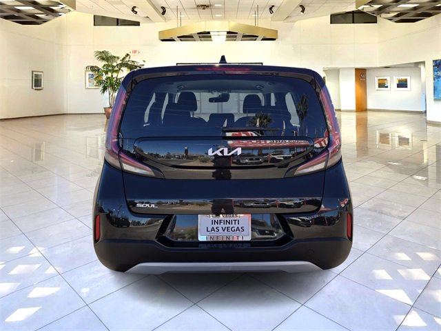 Used 2023 Kia Soul LX w/ LX Technology Package image 6