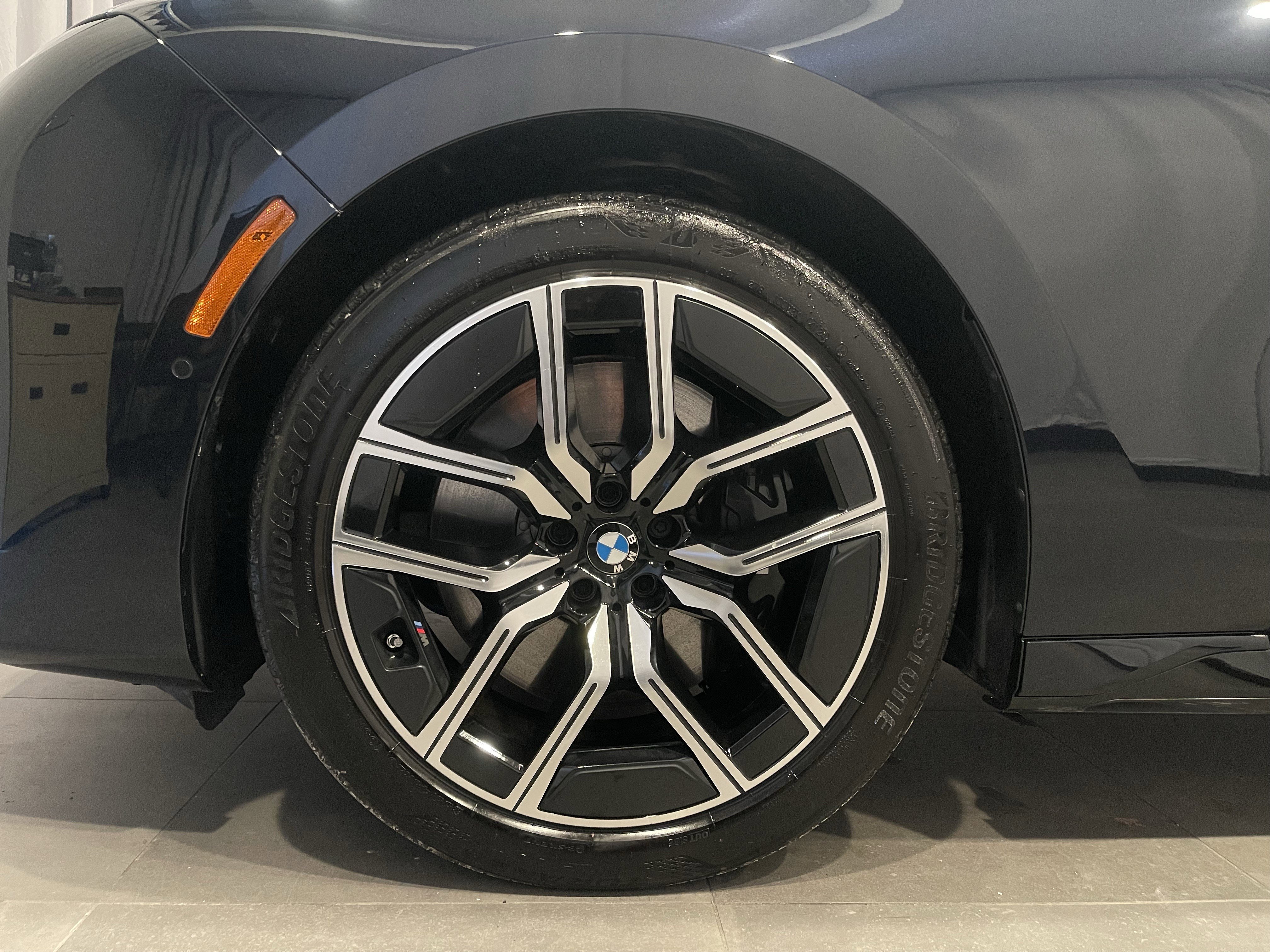 Used 2025 BMW 740i xDrive image 8