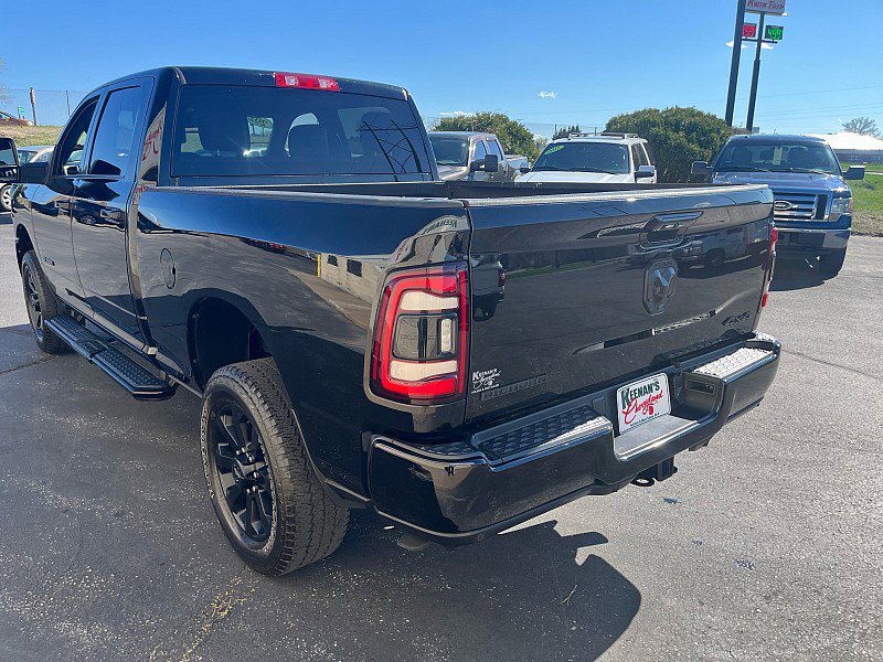 Used 2024 RAM 2500 Big Horn w/ Night Edition AWD/4WD image 6