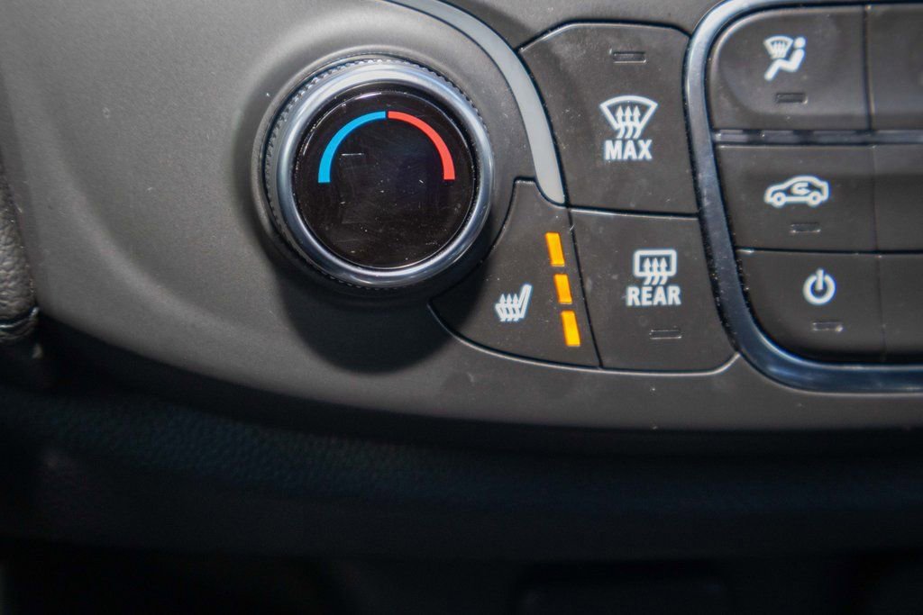 Certified 2023 Chevrolet Traverse LT image 24