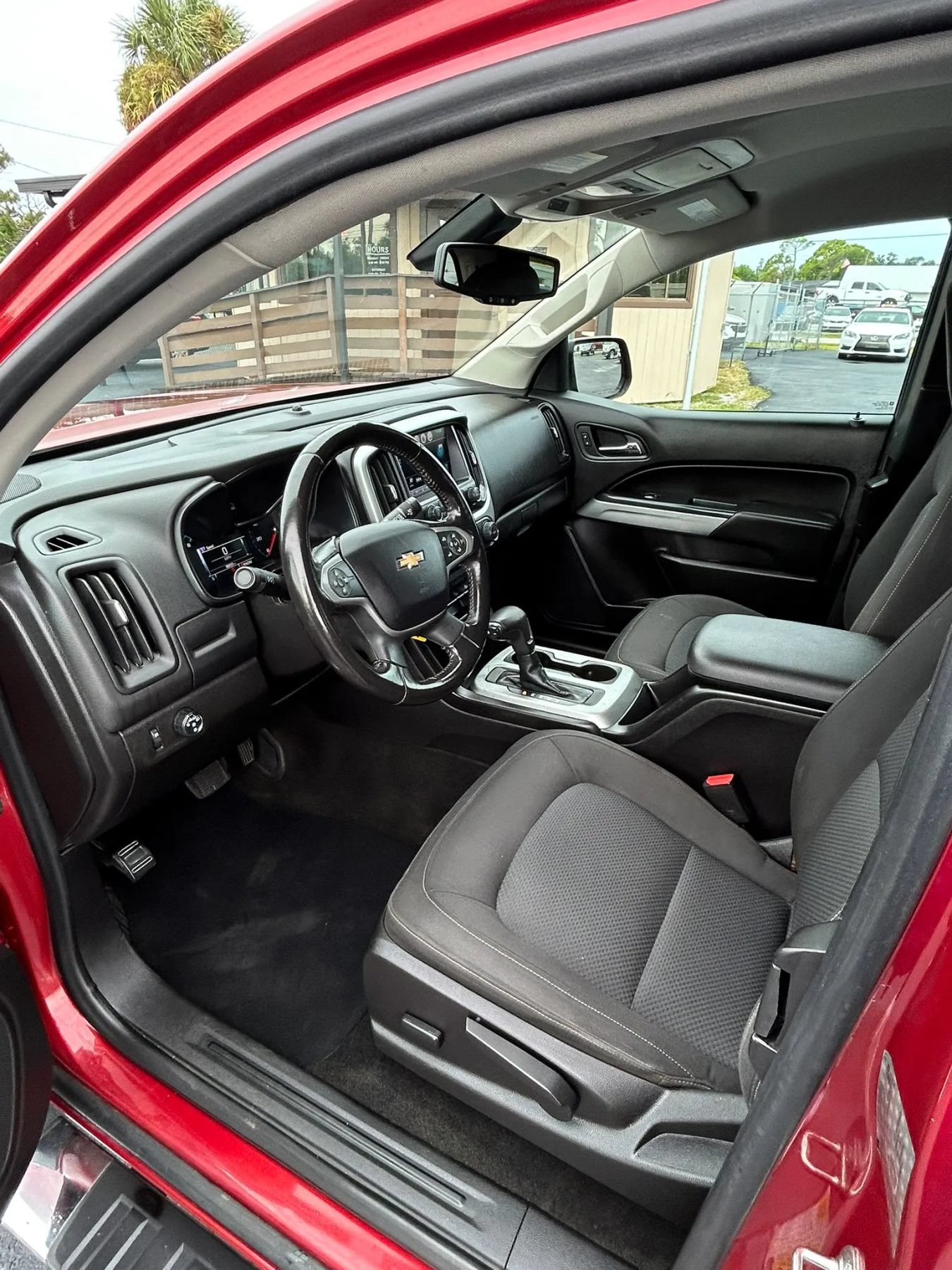 Used 2016 Chevrolet Colorado LT w/ LT Convenience Package RWD image 27