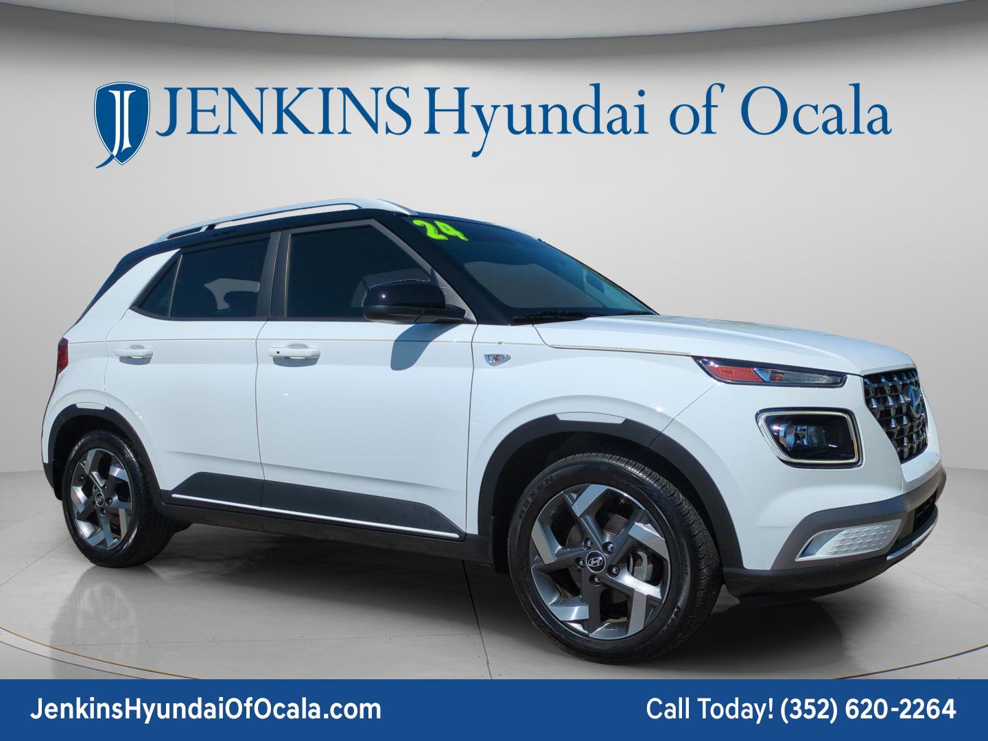 Certified 2024 Hyundai Venue Limited image 1