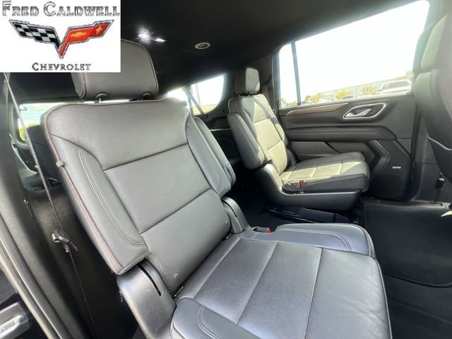 Used 2022 Chevrolet Suburban High Country image 32