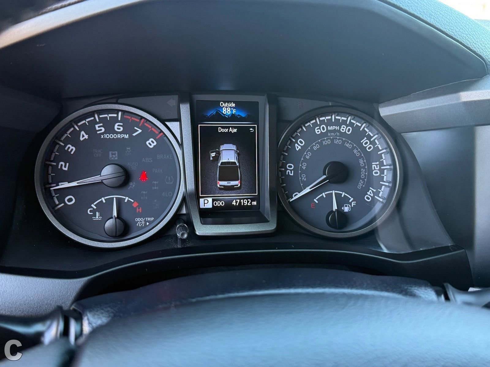 Used 2022 Toyota Tacoma TRD Off-Road w/ Technology Package RWD image 32