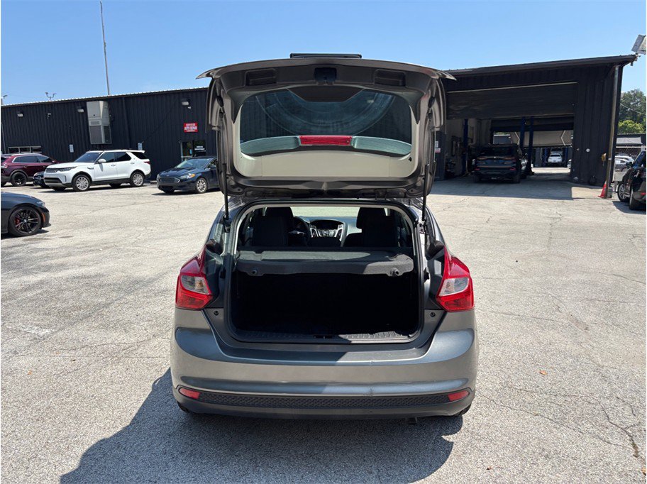 Used 2014 Ford Focus SE FWD image 32