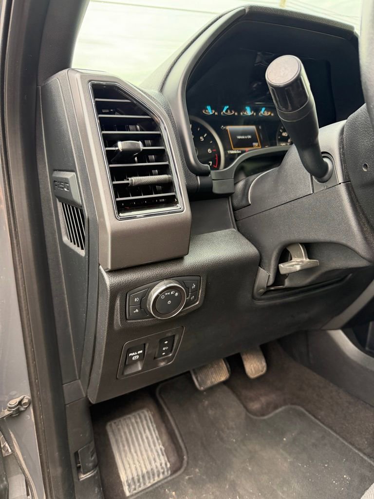 Used 2018 Ford F150 XLT w/ Equipment Group 302A Luxury image 15