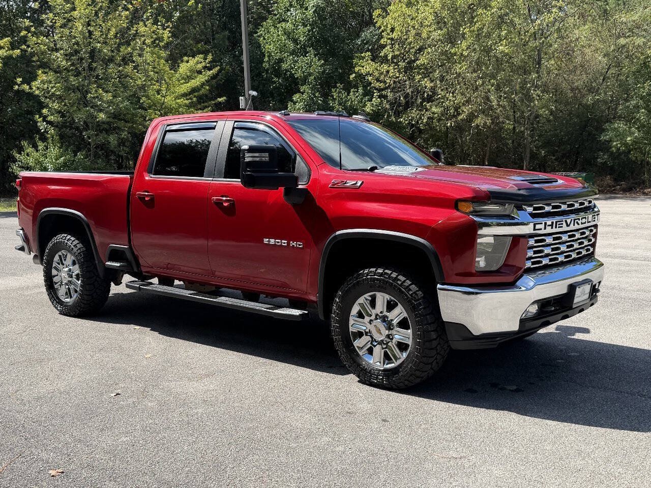 Used 2022 Chevrolet Silverado 2500 LT w/ Convenience Package AWD/4WD image 4