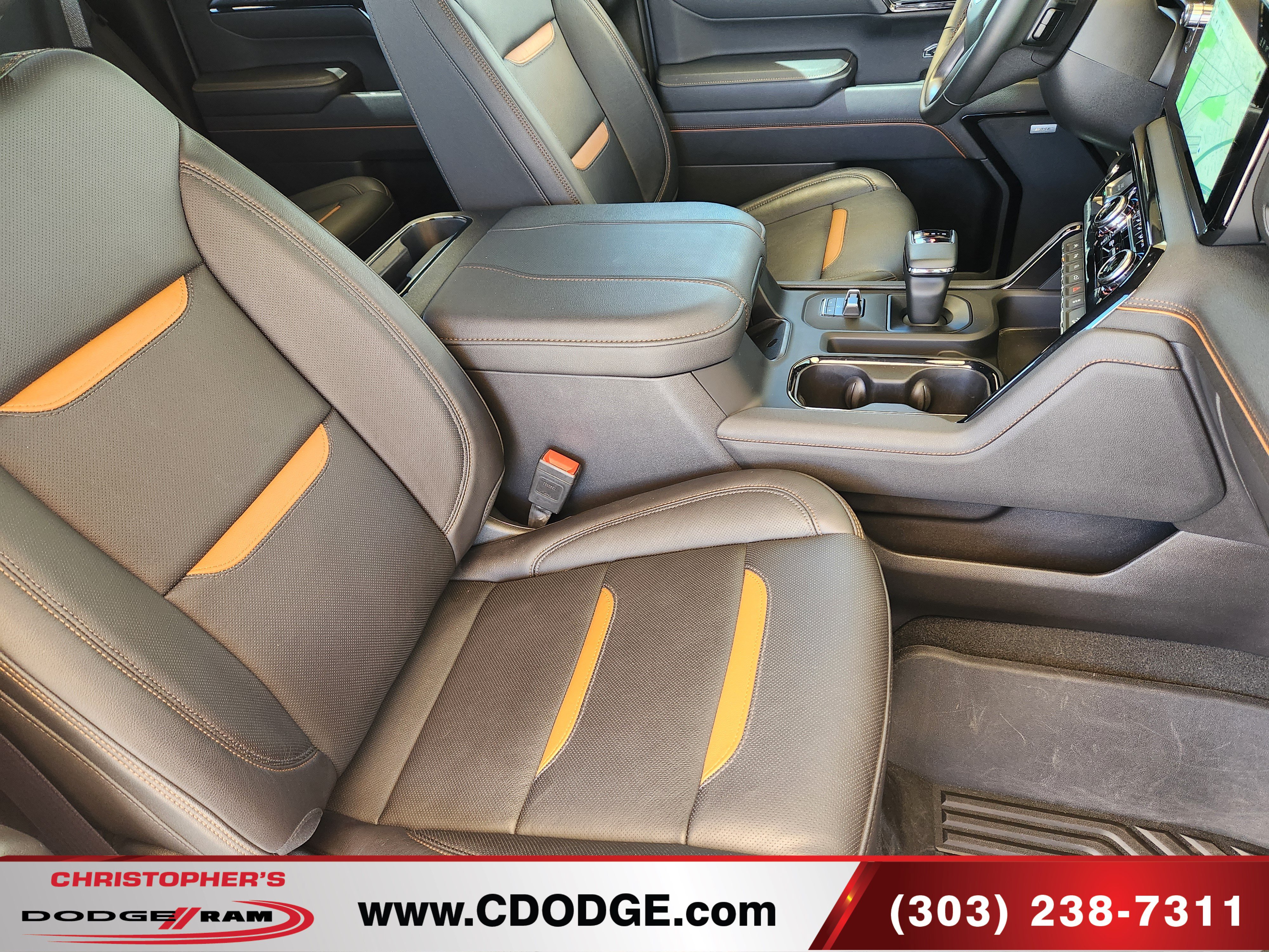 Used 2025 GMC Sierra 1500 AT4 w/ AT4 Premium Package AWD/4WD image 23