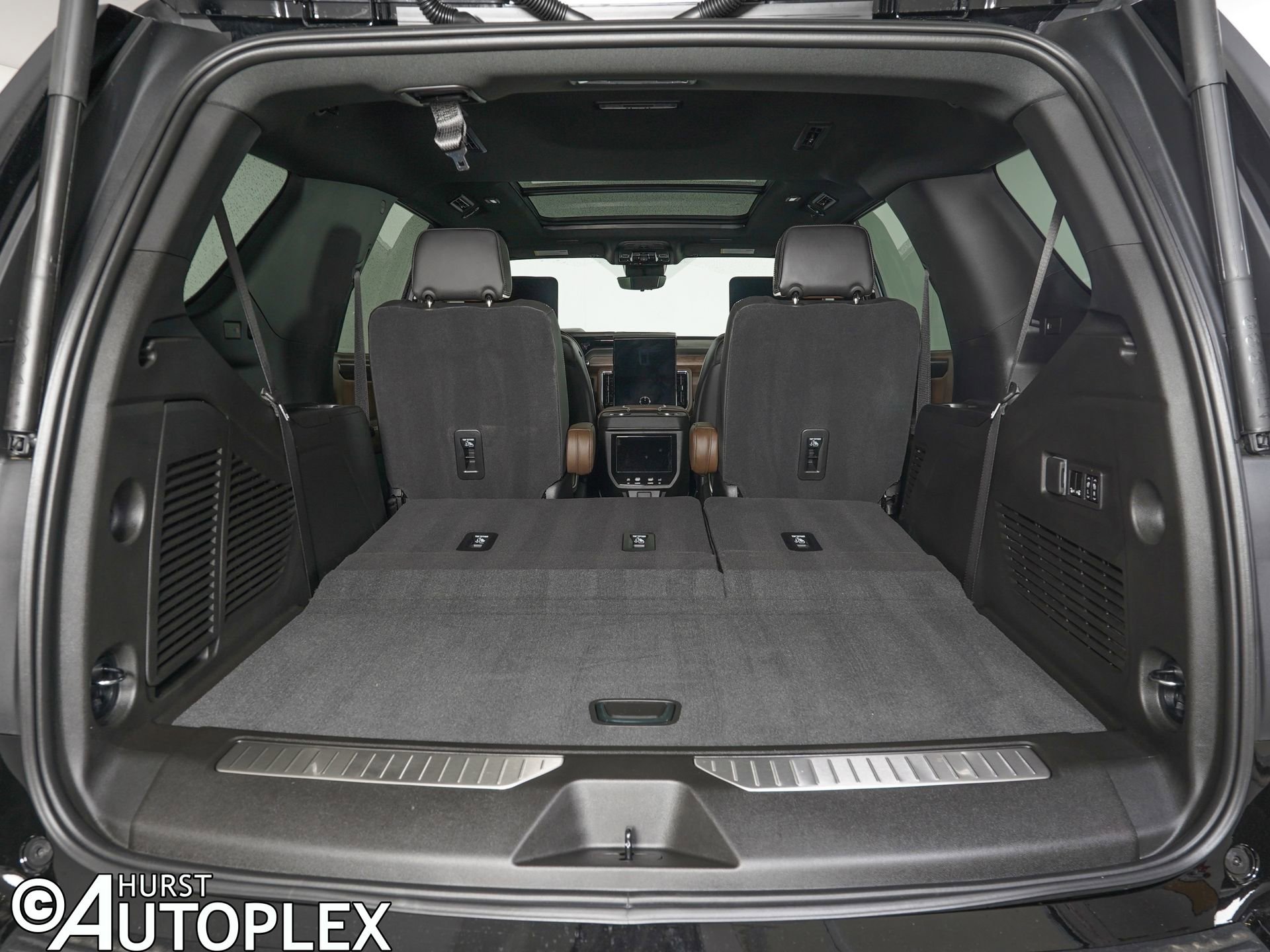 Used 2026 GMC Yukon Denali Ultimate image 14