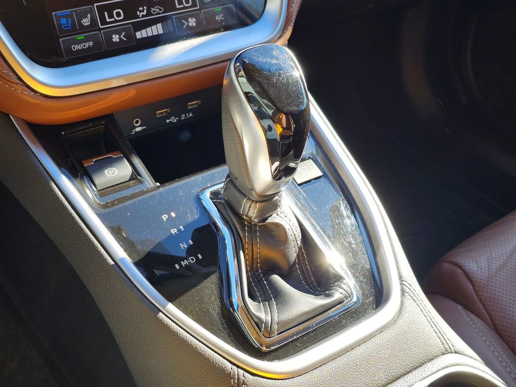 Used 2020 Subaru Outback Touring w/ Popular Package #2 image 34