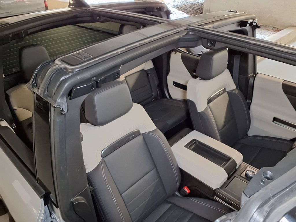 Used 2026 GMC Hummer EV 4x4 Crew Cab w/ Battery Pack, 24 Module Pack image 31