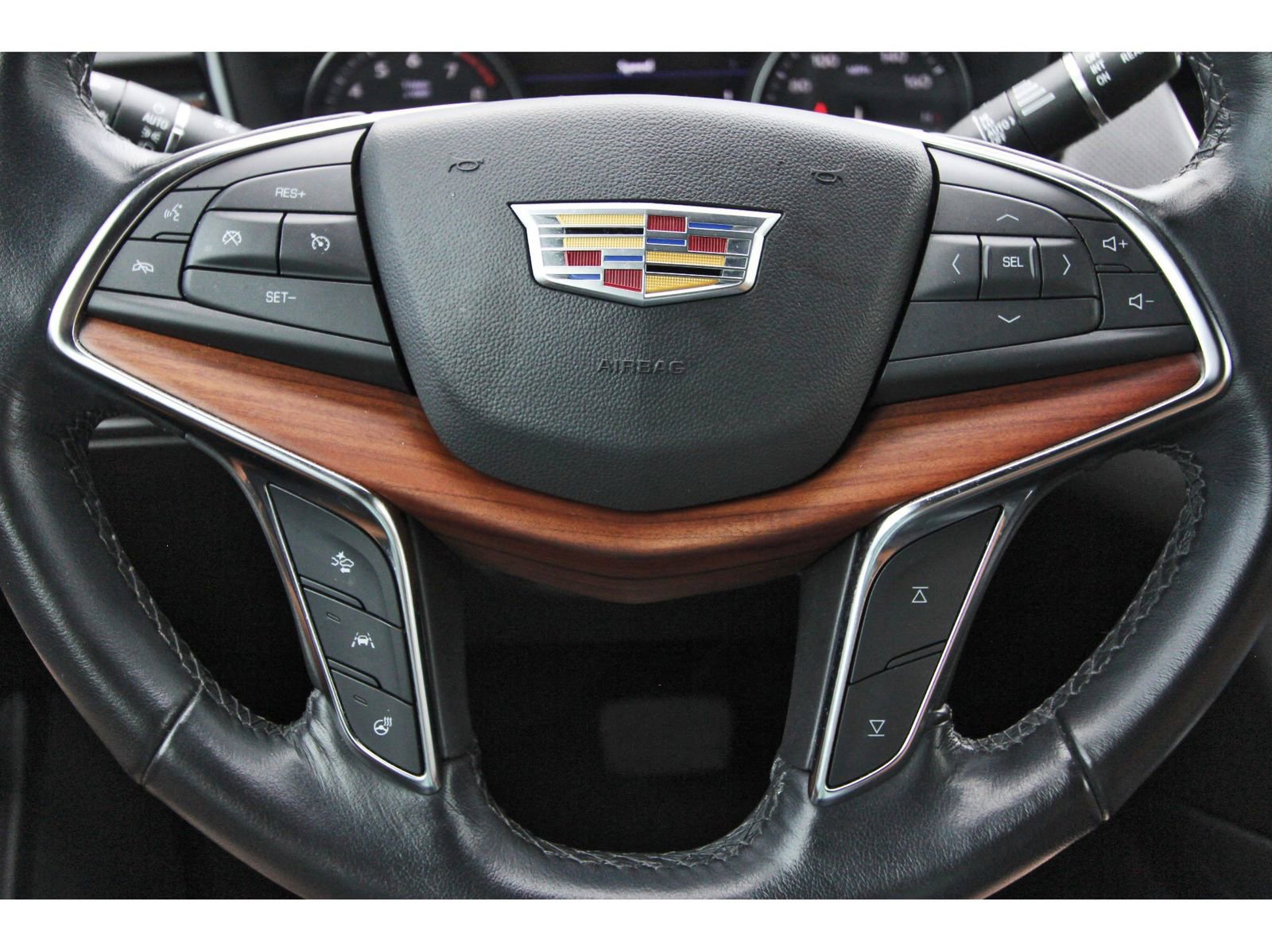 Used 2023 Cadillac XT5 Premium Luxury w/ Technology Package FWD image 17